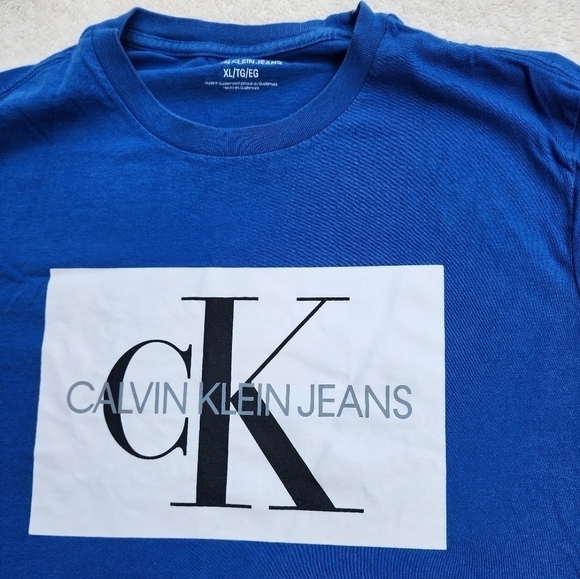 Men's Calvin Klein summer t-shirt size XL - Picture 2 of 3